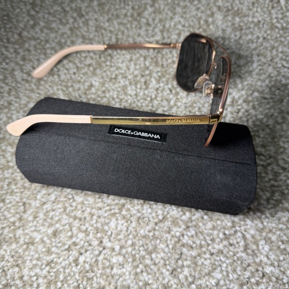 Dolce And Gabban Vintage Aviator Sunglasses Used With Velour Case - Picture 7 of 13